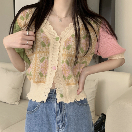 Real price Korean V-neck flower bubble sleeve knitted short sleeved cardigan