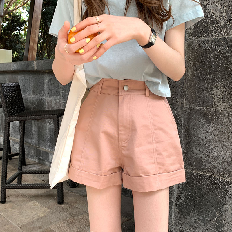 Real shooting of the new Korean version in summer with high waist and thin pink, wearing crimped wide leg pants and girls' versatile shorts