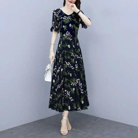2022 summer new large women's dress floral fashion dress fat mm belly covering loose and thin Beach Dress