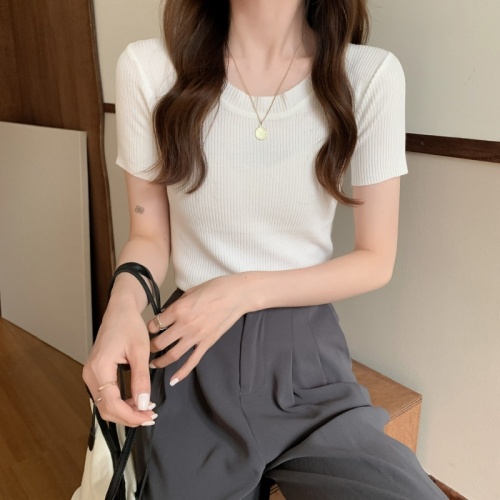 Ice silk knitted short sleeved T-shirt women's  new ins fashion slim fit and versatile bottoming shirt round neck short upper garment