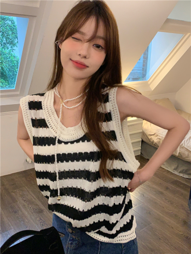 Real shot Oreo stripe hollow LACE VEST