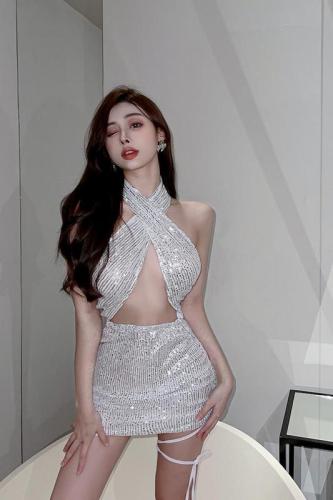 Real shot ~ Sexy Sequin hanging neck, slim fit, buttock hollowed out waist revealing dress, women's white new dress