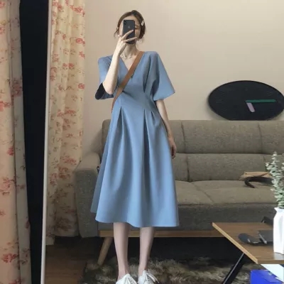 Haze blue dress V-neck 2022 new style gas high waist thin goddess Fansen series Platycodon skirt medium long summer