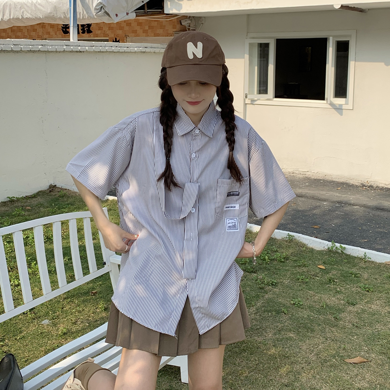 Striped short sleeved shirt loose Vintage work clothes top half sleeved design sense of niche chic shirt