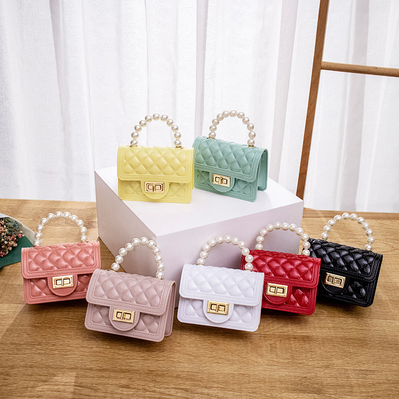 Real shot Lingge pearl portable chain jelly bag new fashion One Shoulder Messenger Bag