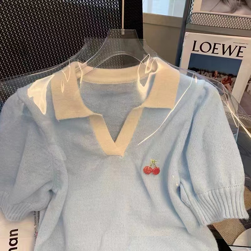 College style knitted short sleeved women's 2022 new summer blue small fresh foreign style age reducing chic short top