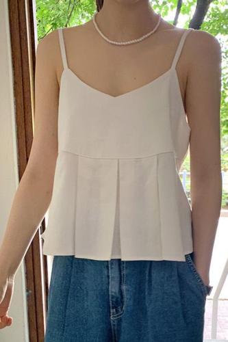 2022 summer new Korean sweet suspender women's pleated solid color sleeveless top