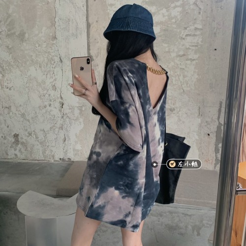 Backless design sense of minority short sleeve T-shirt women ins European and American Spice Girls tie dyed loose medium length top new in summer