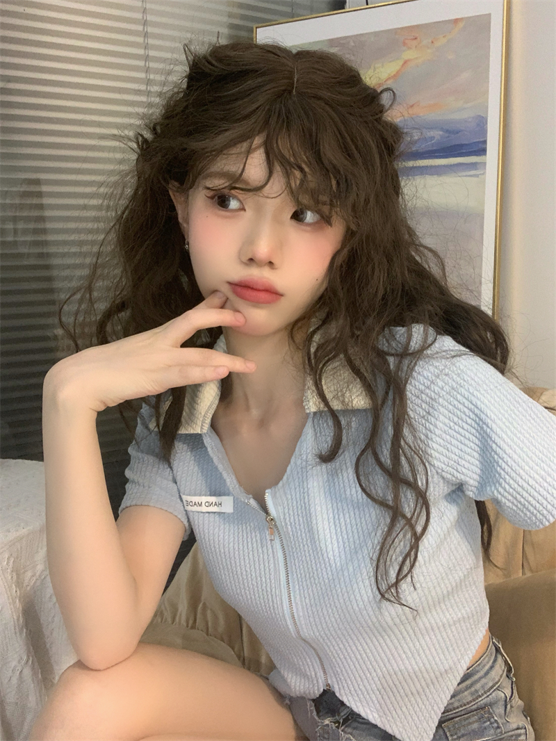 Real shot real price hot girl minority stitching short zipper top sweet cool short sleeved sweater