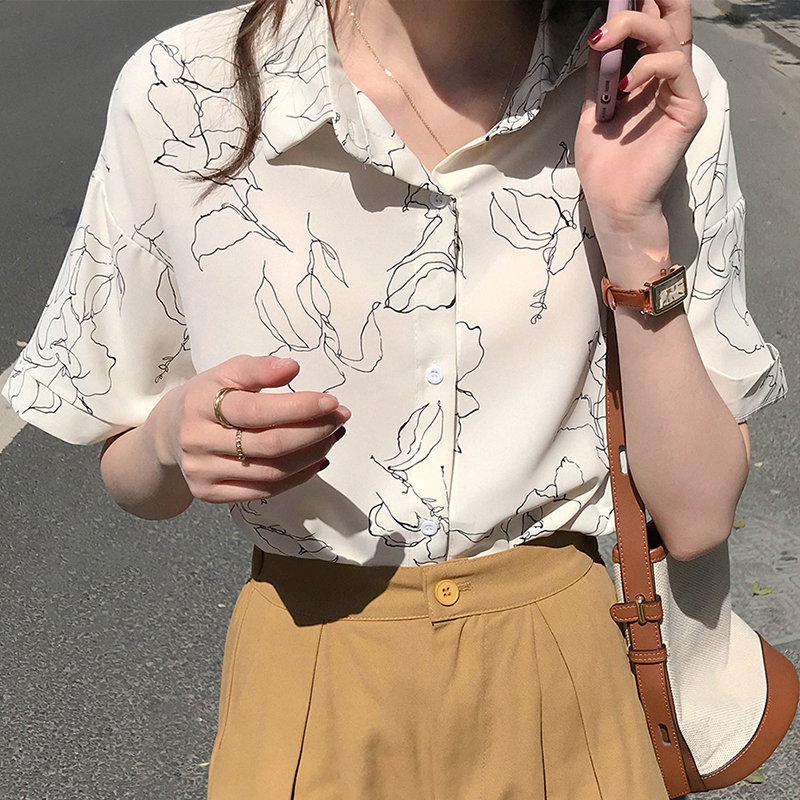 Vintage Port flavor simple chiffon shirt girl short sleeve top 2022 summer new pattern drawing