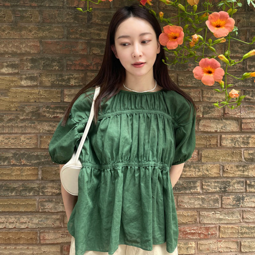 Korean chic spring Retro Green white round neck pleated design loose and versatile bubble sleeve shirt blouse women