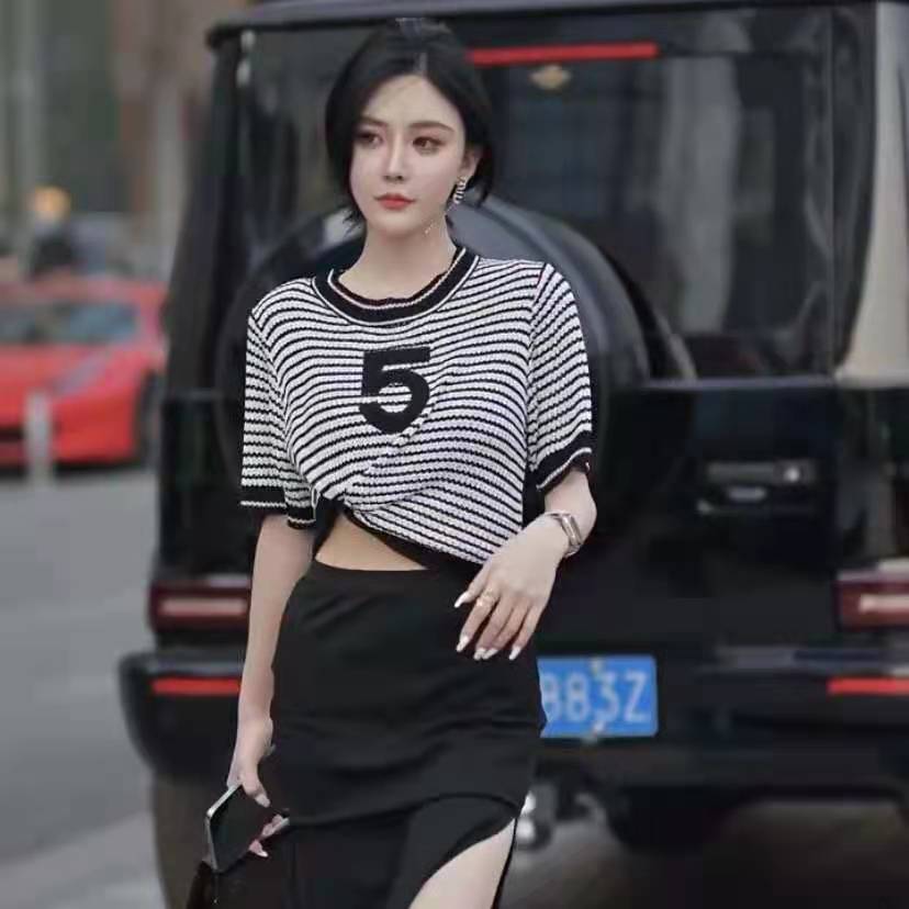 Striped knitwear women's inner layer shows thin age reducing Spice Girl Sweater letter printing spring and summer celebrities retro new top