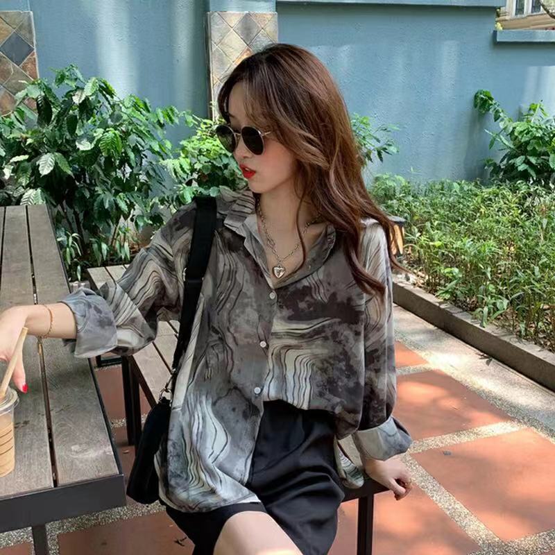 Retro ink printed long sleeved shirt women's autumn new Korean loose port style design sense of minority shirt
