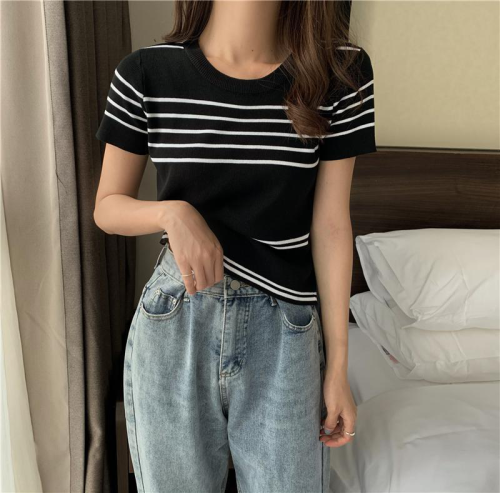  new summer Korean striped knitted round neck short sleeve casual slim student Pullover t-shirt female