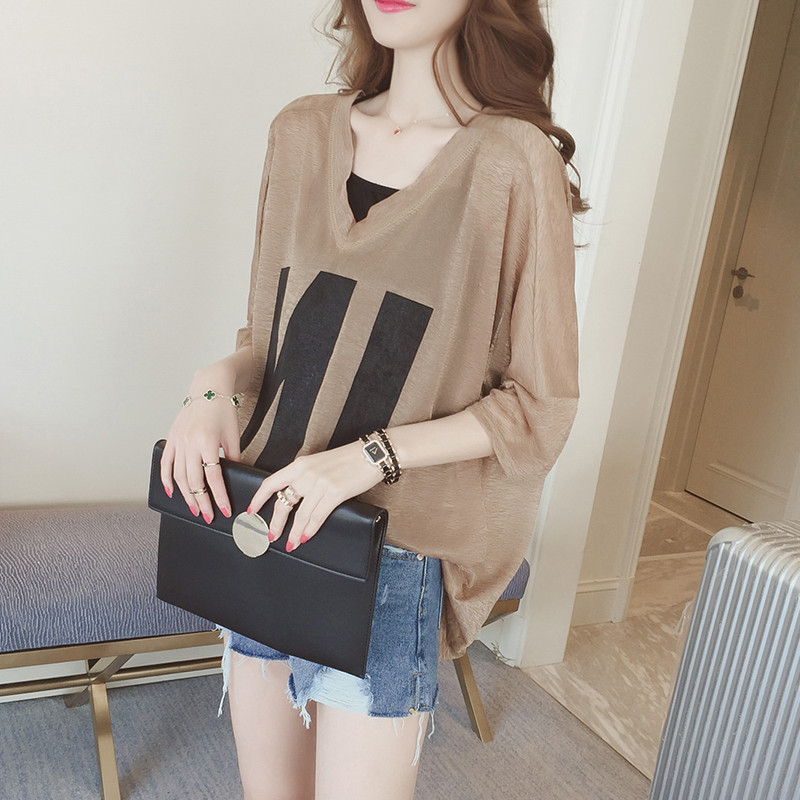 Fat plus plus size slim V-neck top two-piece set fat sister loose 2022 spring and autumn new bottomed shirt 200kg