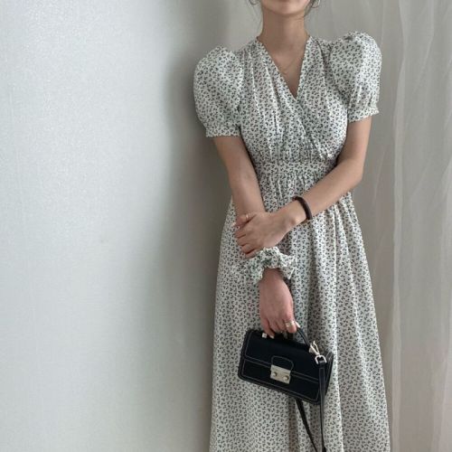 Korean chic summer French wave point V-neck bubble sleeve dress women's slim waist long skirt