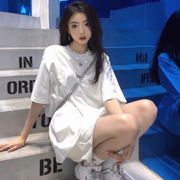Loose short sleeve T-shirt women's 2022 summer new alphabet printed white top