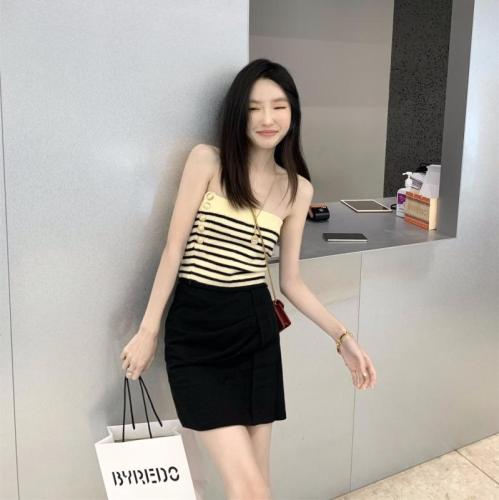 Striped slim slim short bra women's 2022 summer new spice girl one shoulder sexy inner and outer top