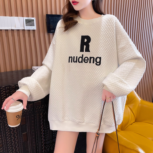 Real shooting loose embroidery round neck sweater women's new autumn Korean top