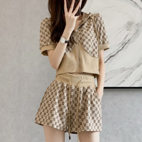 Korean version small fragrance suit women's new summer 2022 celebrities show thin short sleeved shorts two-piece set
