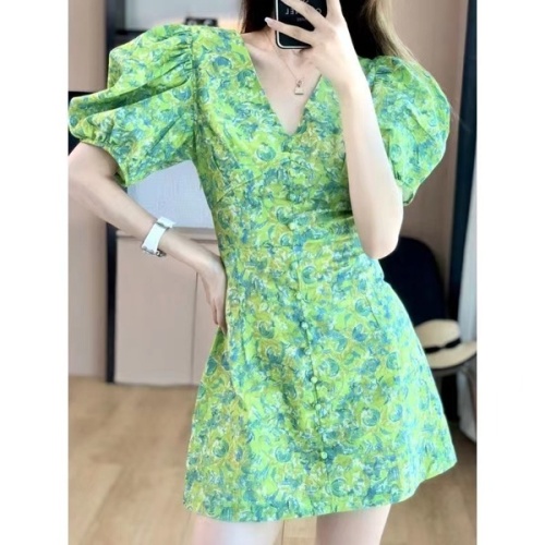 Summer  new design sense of minority French bubble sleeve tea break broken flower small fresh green dress women