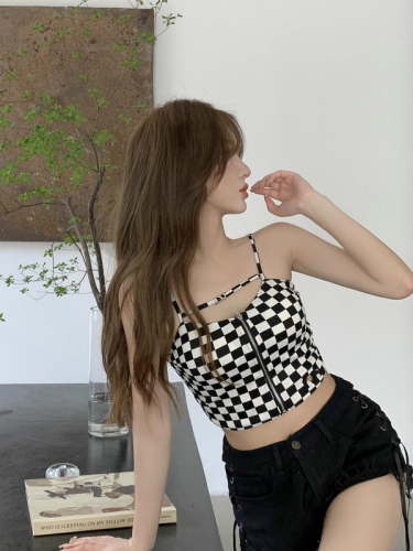 Sweet and spicy color contrast checkerboard zipper navel exposed knitted suspender vest summer small sexy design feeling inside and outside women
