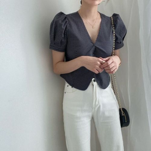 Korean chic summer new French simple V-neck wave point bubble sleeve short shirt