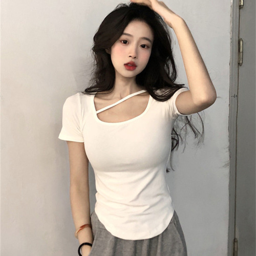 T-shirt female design pure desire for style, slim fit spring dress Korean 2022 new short style with short sleeve top inside