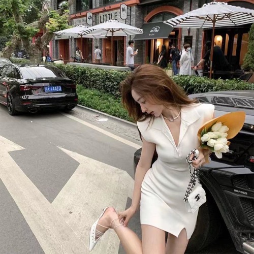 Doggyqin is simple and temperament / new summer 2022 solid color high elastic knitted sleeveless split dress
