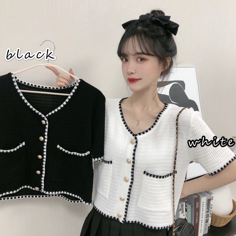 2022 Korean new thin V-neck lace small fragrance slim slim short sleeved sweater top college style