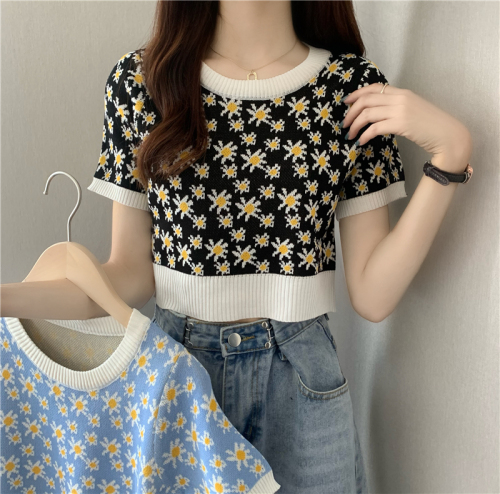 Real shooting of summer Chic Vintage Daisy T-shirt personality contrast color edge short T-shirt