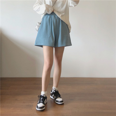 Casual solid color sports shorts women walking out of the street, high waist, thin, loose wide leg hot pants