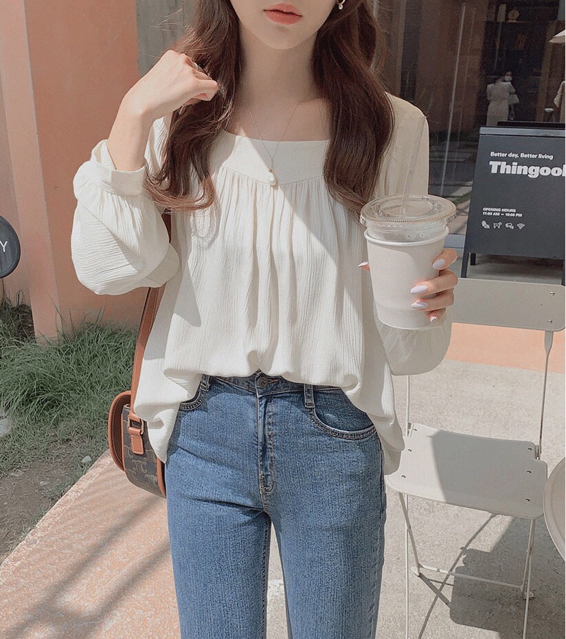 Early autumn new long sleeved loose top Satin shirt women's design sense niche chiffon shirt