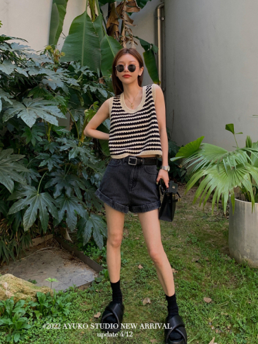 Ayuko black and white stripe hollow out knitted vest women's  summer new loose outer wearing suspender sleeveless vest