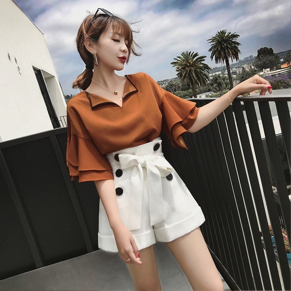 2022 summer new style foreign style, thin Hong Kong flavor, two-piece set, fashionable shorts, ladies' same style suit fashion
