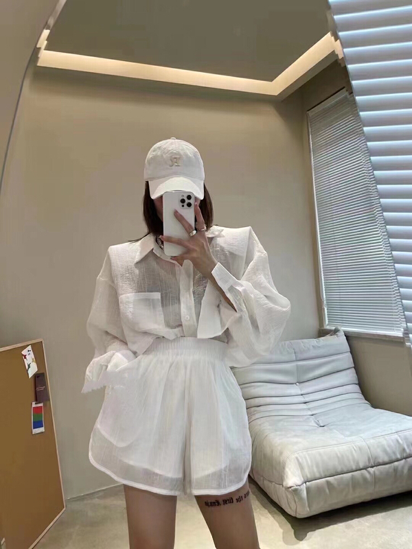 [Hello] simple solid color sunscreen shirt + casual shorts two piece suit ys-6369# lwy