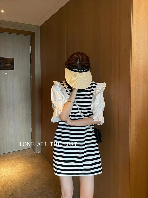 New in early summer! [1. One] Korean stripe Ruffle sleeve dress 8060# WPL