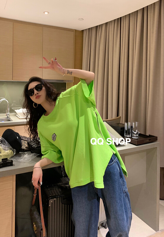 New year in early spring! [QQ shop] Korean casual loose irregular side split zipper short sleeve T-shirt 86005# ozq
