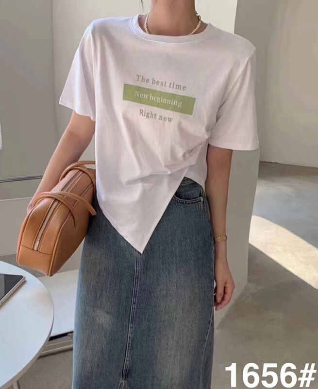 [vast charm] Korean round neck irregular design letter short sleeve T-shirt 1656# CLS
