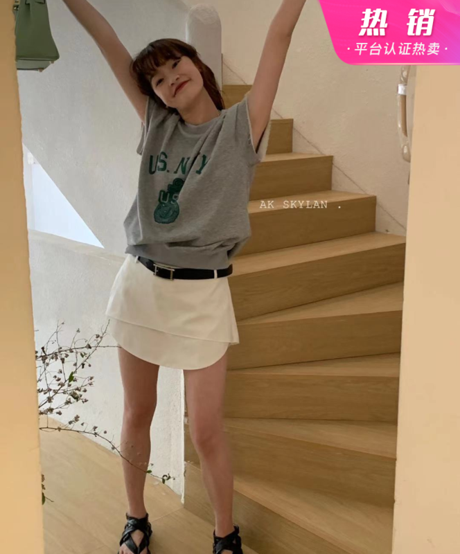 [A.K skylan] Korean striped slim casual shorts (with belt) 82629# zxl
