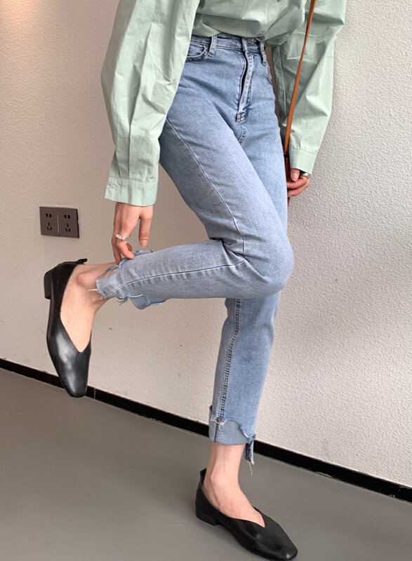 New year in early spring! [Hua Muzi] slim and comfortable jeans with irregular leg 90213# zxl