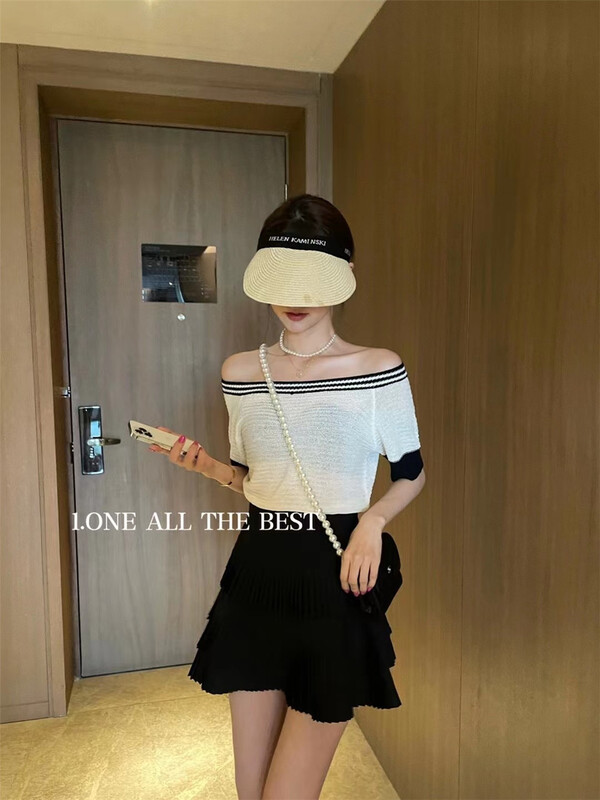 New in early summer! [1. One] Korean fashion one shoulder contrast small shirt ys1-2057# WPL