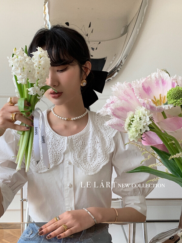 早春上新!【LE LART】原創高級時髦法式赫本風蕾絲娃娃領泡泡袖襯衫  LL2555#  XYJ