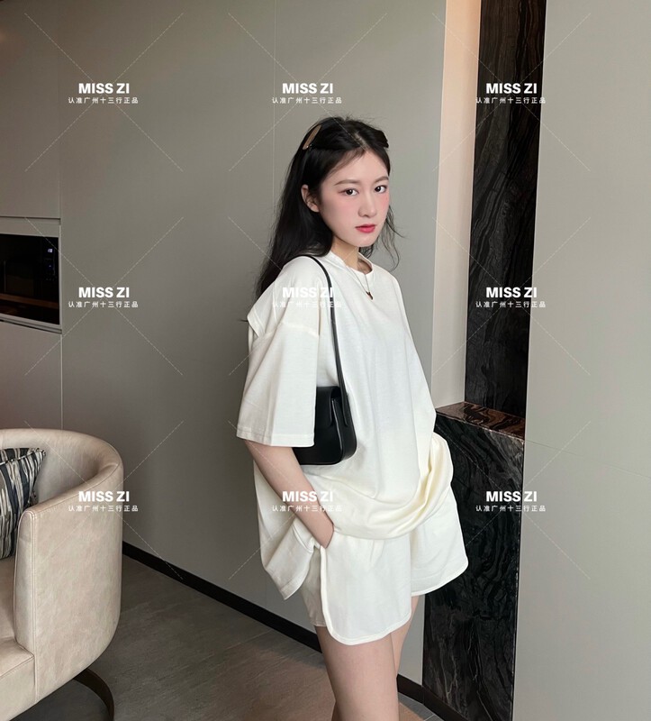 [miss Zi] simple solid color careful machine hollowed out short sleeve T-shirt + sports casual Shorts Set 2509# cqw
