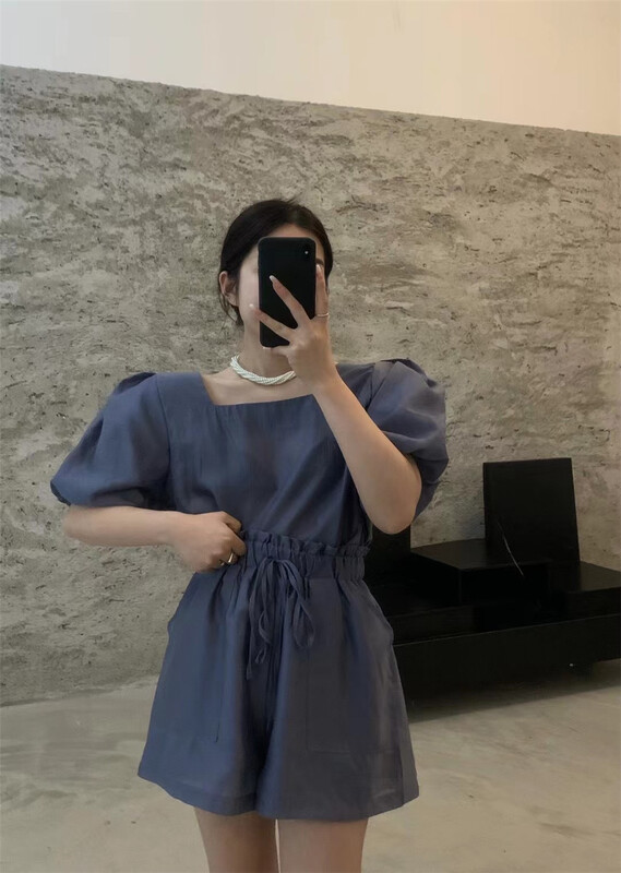 [3. Three point] Korean style loose foam sleeve blouse + casual shorts two-piece suit 7182# cqw