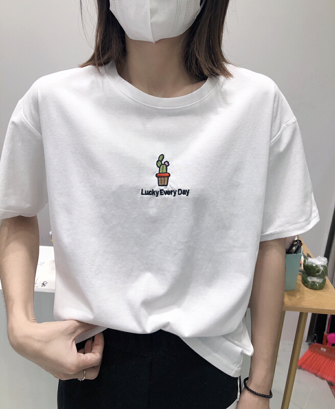 New in early summer! [three thousand gold] Korean design fashion short sleeve T-shirt 8037# ll