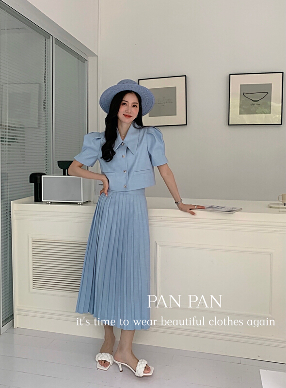 New in early summer! [Panpan] temperament versatile short bubble sleeve blouse + Korean slim pleated half suit 8313# cqw