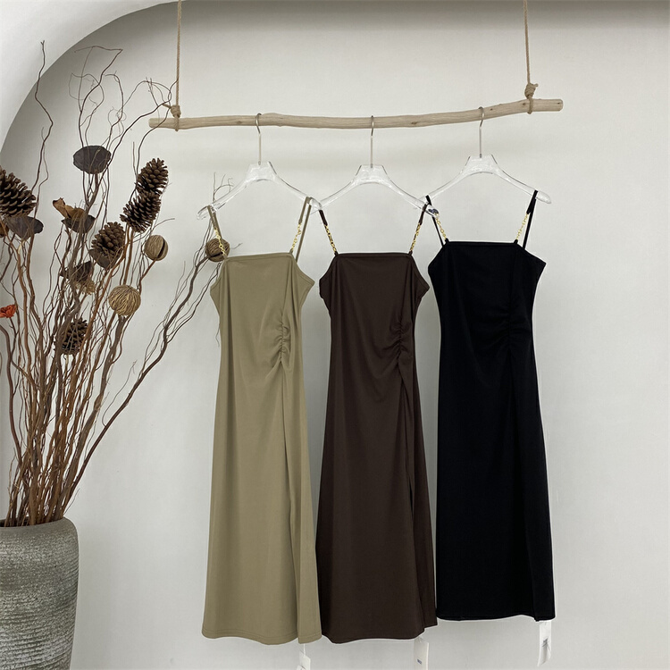 New year in early spring! [lemon tree] metal pleated slit suspender dress ys1-66021# XYY