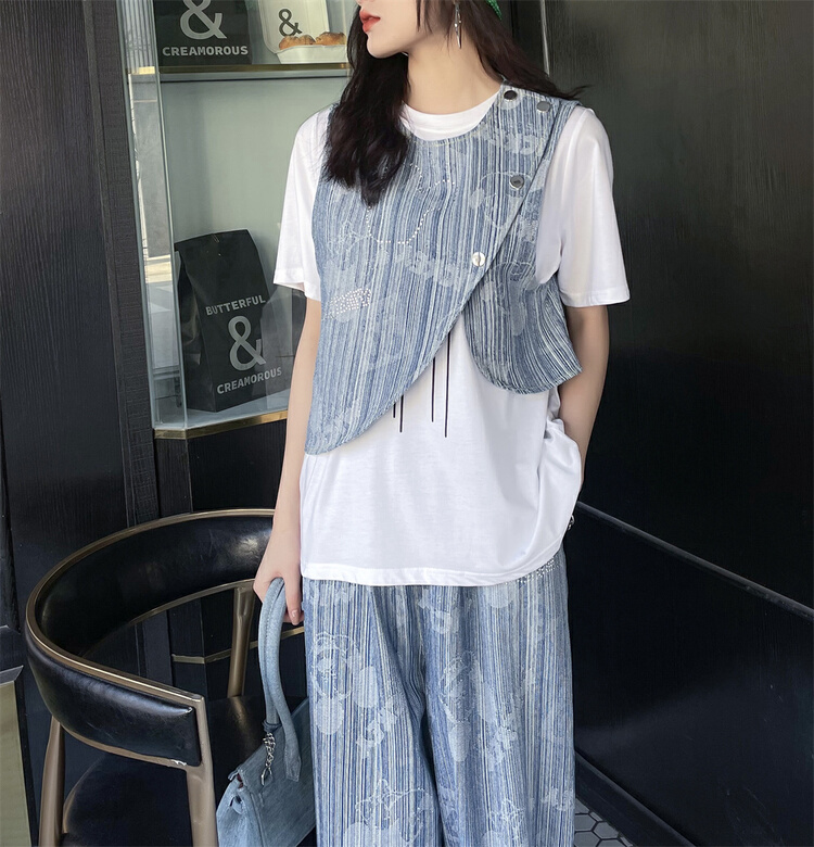 New in early summer! [Eric] sleeveless cartoon Pullover blouse (only selling tops) sh0123# ozq