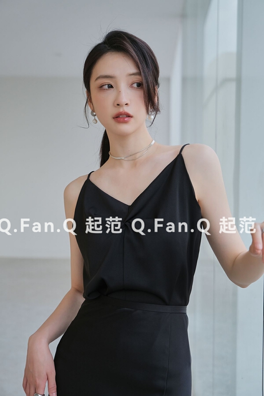 New in early summer! [style] temperament design Pleated Satin Vest / suspender 7962-1# JJ